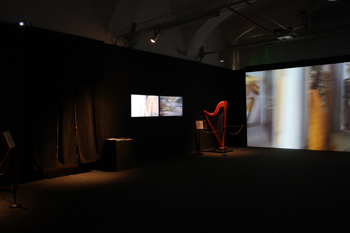 Spazio espositivo con contenuti multimediali e video, Studio 3Mark