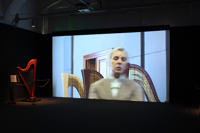 Video art di Ugo Giletta in contesto espositivo, Studio 3Mark