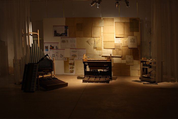Allestimento mostra con video art e strumenti storici, Studio 3Mark